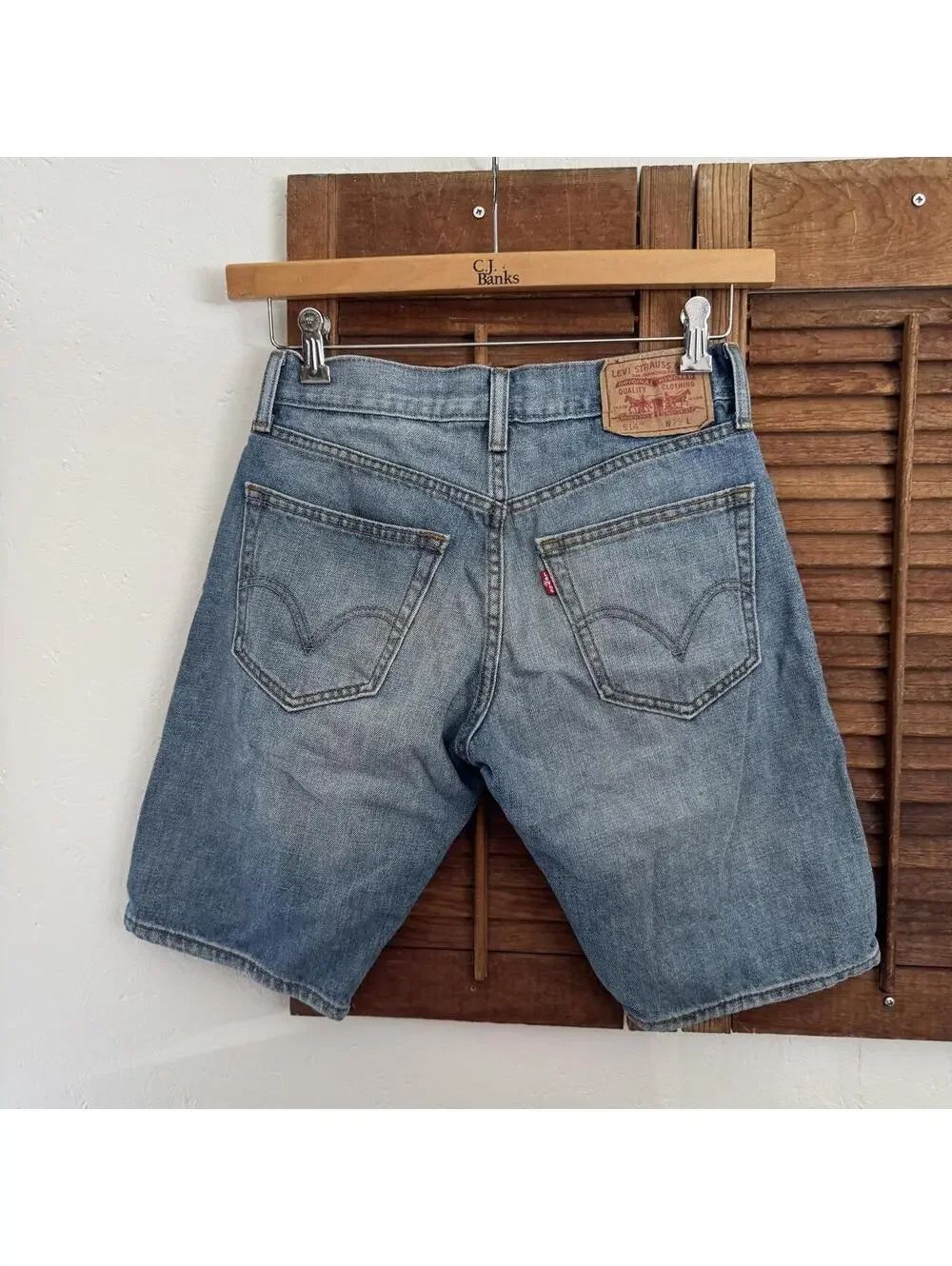 Levi’s denim jorts shorts sz 29 medium wash slim straight 100% cotton